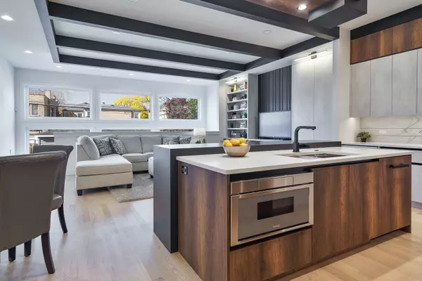 Chicago, IL 60659,5624 N Francisco Avenue