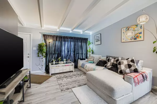 Addison, IL 60101,19W720 Woodland Avenue