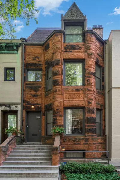 2729 N Hampden Court, Chicago, IL 60614