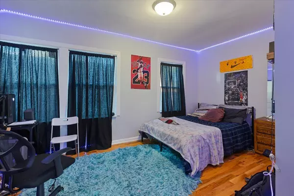 Evanston, IL 60202,1213 Darrow Avenue