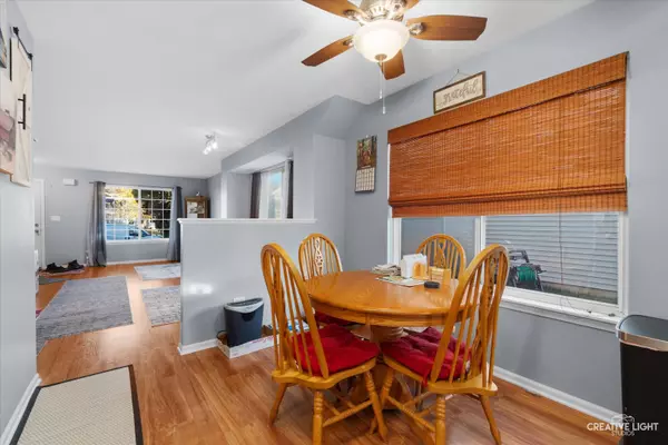 Montgomery, IL 60538,2465 Hillsboro Lane