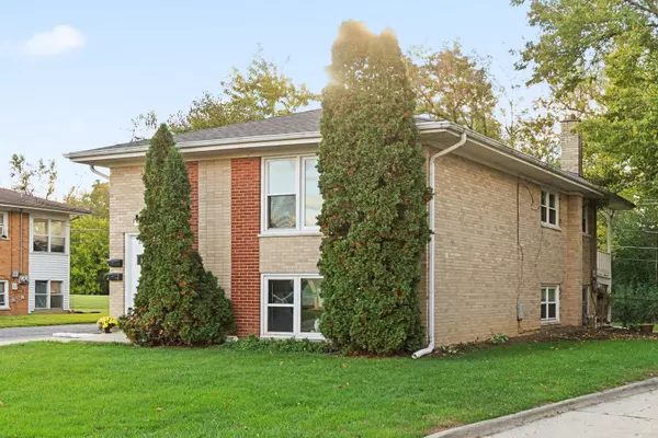 Bartlett, IL 60103,286 Wayne Court #2