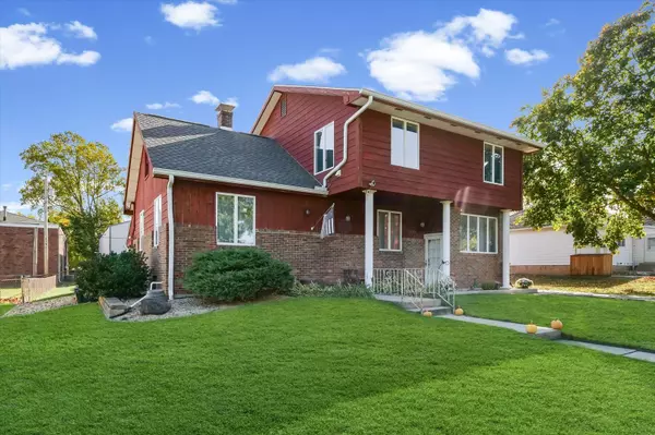 300 N Lincoln Street, Thomasboro, IL 61878