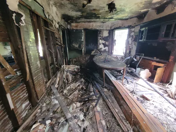 Chicago, IL 60637,6627 S Saint Lawrence Avenue