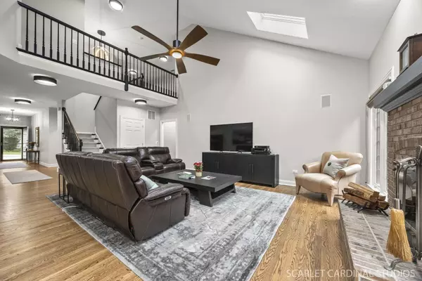 Wheaton, IL 60187,1017 Tartan Court