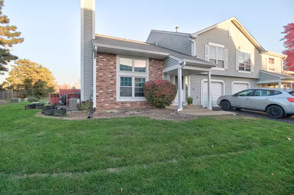 556 PONTIAC Lane, Bolingbrook, IL 60440