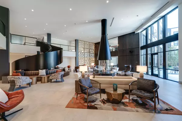 Vernon Hills, IL 60061,750 Hawthorn Row #3208