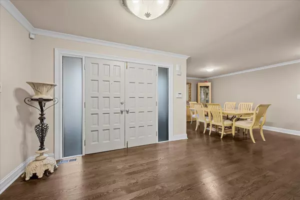 Glenview, IL 60026,3931 Miller Drive