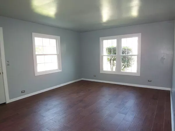 Hoffman Estates, IL 60169,1925 Georgetown Lane