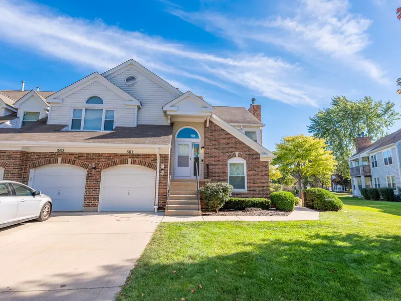 361 Willow Parkway #23-4, Buffalo Grove, IL 60089