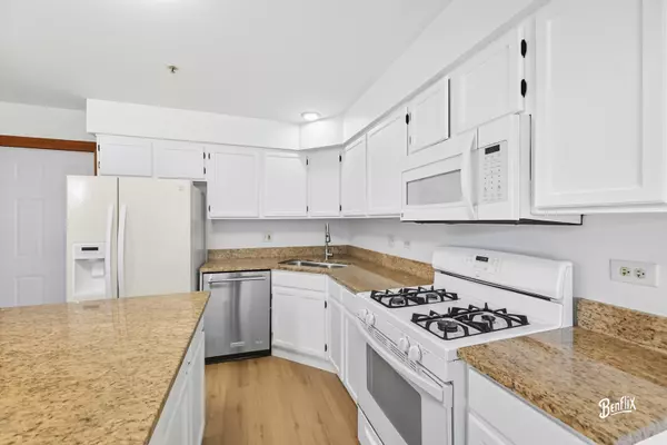 Mundelein, IL 60060,1303 Orleans Drive