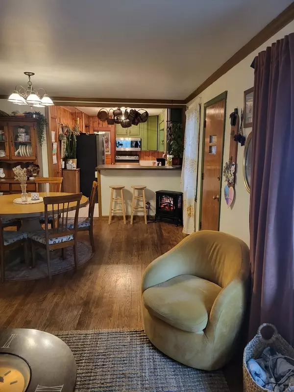 Dixon, IL 61021,914 Cooper Street