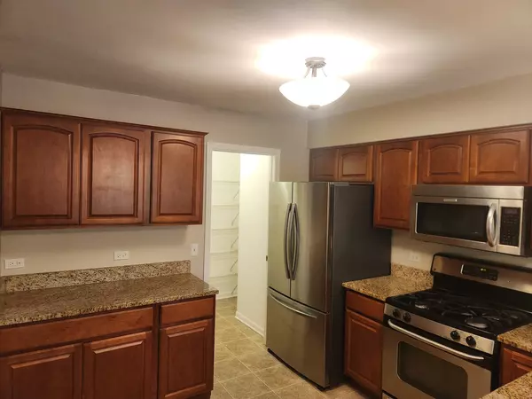 Crystal Lake, IL 60012,2752 Granite Court