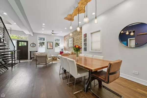 Chicago, IL 60612,2035 W Erie Street