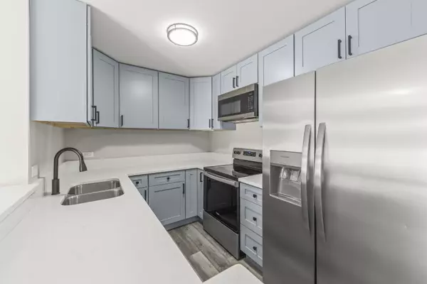 Bensenville, IL 60106,499 Park Street #2D