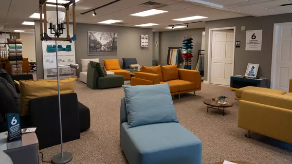 Westmont, IL 60559,36 S Cass Avenue #28