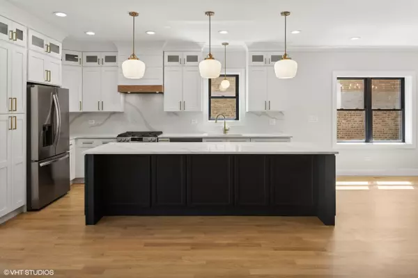 Chicago, IL 60641,Address not disclosed