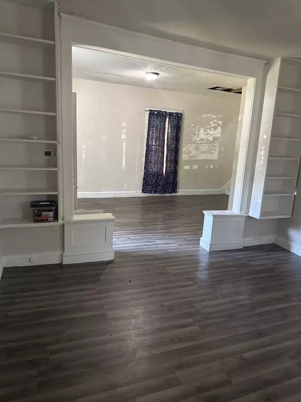 Kankakee, IL 60901,943 E Bourbonnais Street