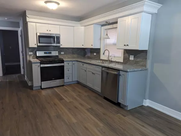 Chicago, IL 60620,7946 S Peoria Street