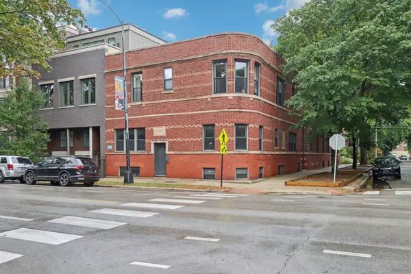 3733 N Damen Avenue #1, Chicago, IL 60618