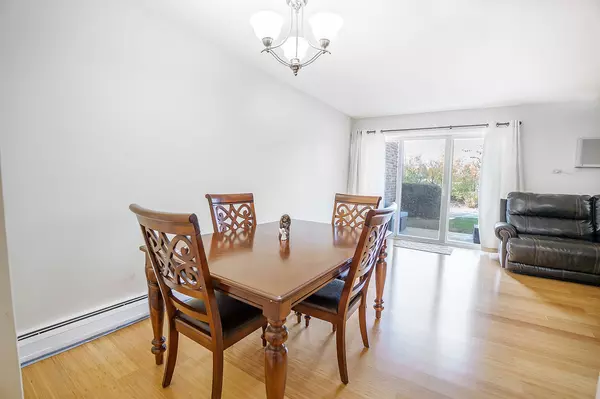 Downers Grove, IL 60515,3939 Saratoga Avenue #110E