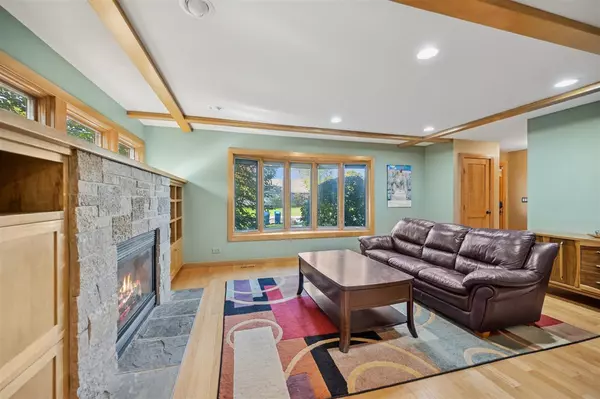 Northbrook, IL 60062,2005 Greenview Road