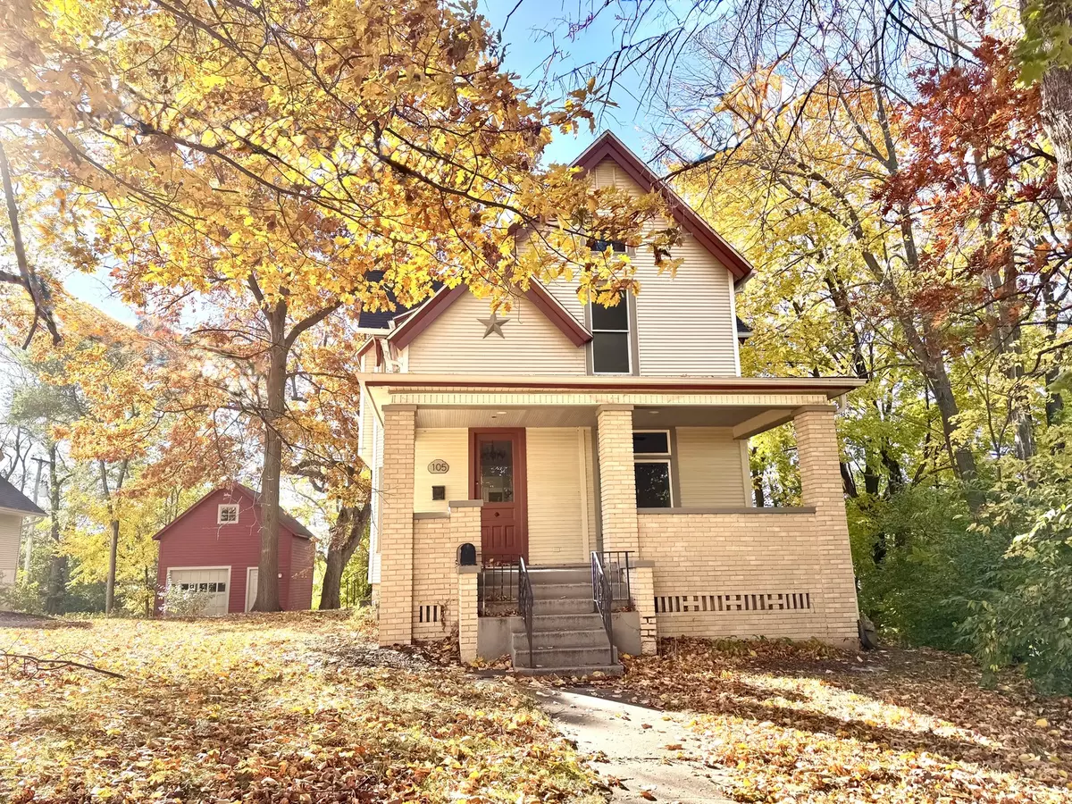 Dixon, IL 61021,105 S Dement Avenue