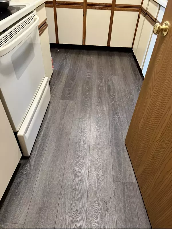 Mchenry, IL 60050,4304 W Shamrock Lane #1A