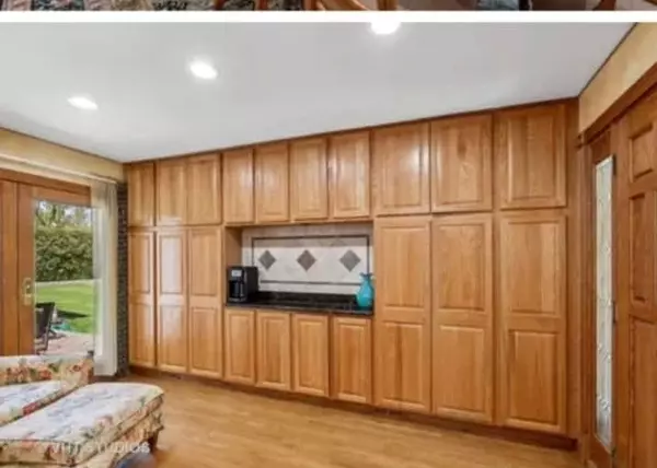 Mundelein, IL 60060,19738 W Martin Drive