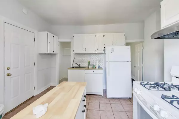 Chicago, IL 60612,2415 W Arthington Street