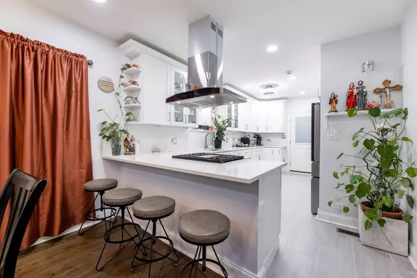 Chicago, IL 60629,Address not disclosed