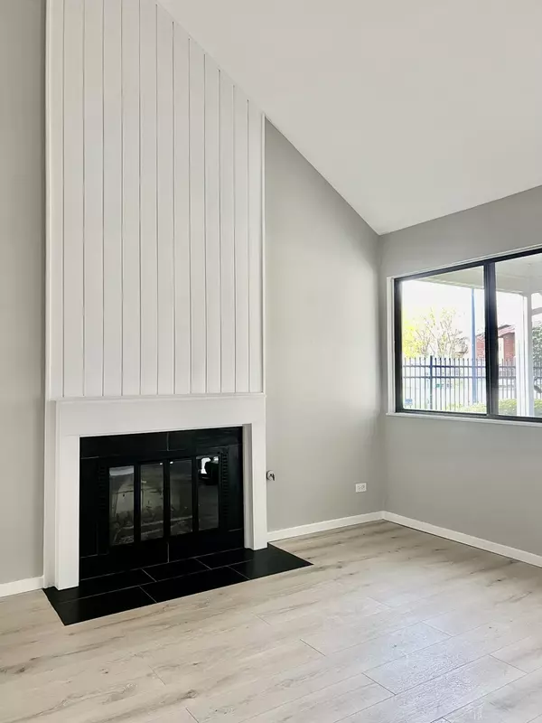 Palatine, IL 60074,Address not disclosed