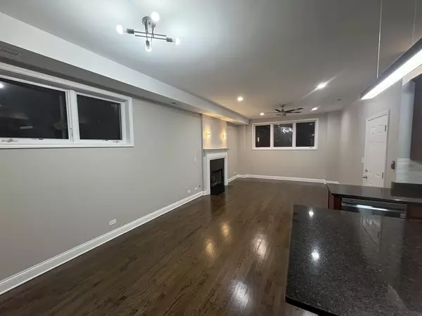 Chicago, IL 60653,4143 S Wabash Avenue #GS