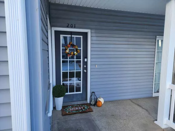 Urbana, IL 61802,3038 Stillwater Landing #201