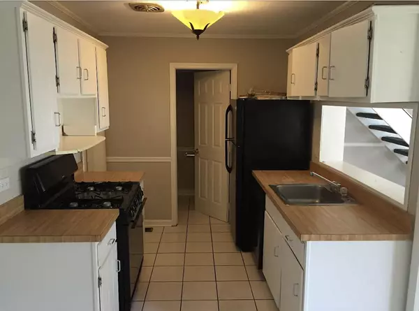 Vernon Hills, IL 60061,206 Sunset Court