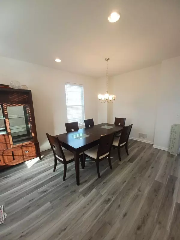 Hampshire, IL 60140,651 Olive Lane