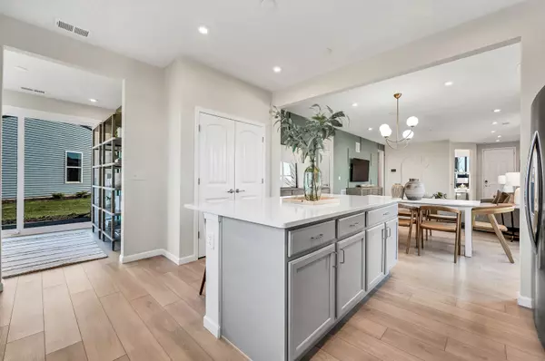 Aurora, IL 60503,3372 Fulshear Circle