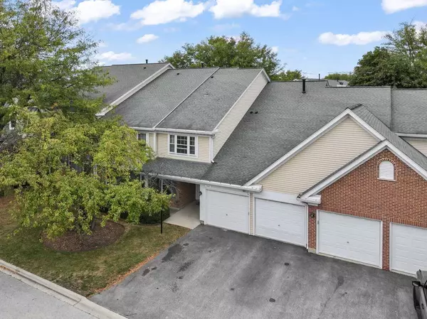 Mount Prospect, IL 60056,910 Persimmon Lane #A