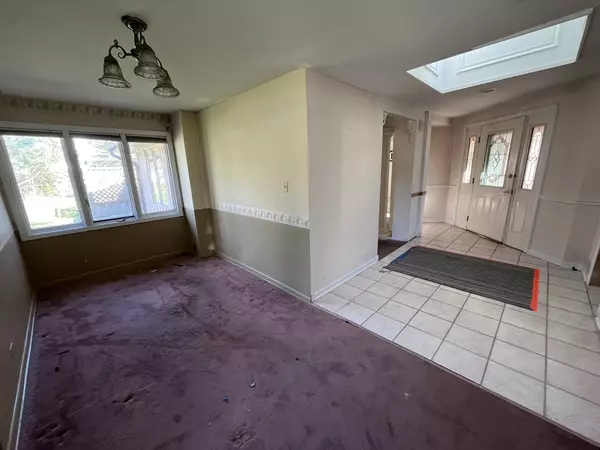 Des Plaines, IL 60018,1700 E Forest Avenue