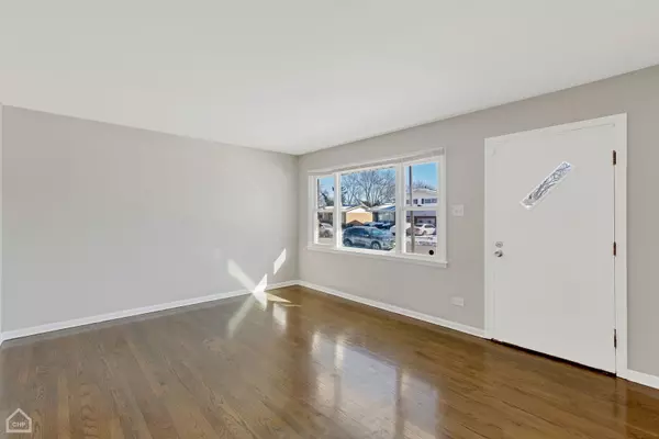 South Holland, IL 60473,15666 Woodlawn East Avenue