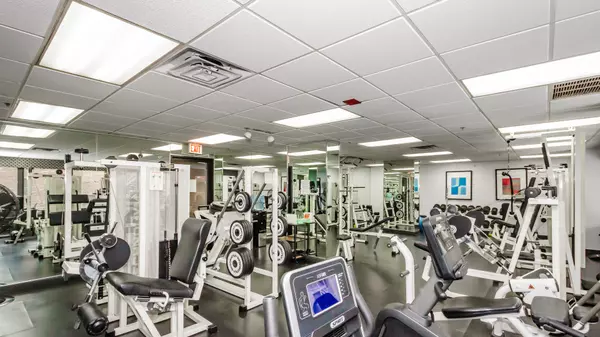 Chicago, IL 60640,5320 N Sheridan Road #2502