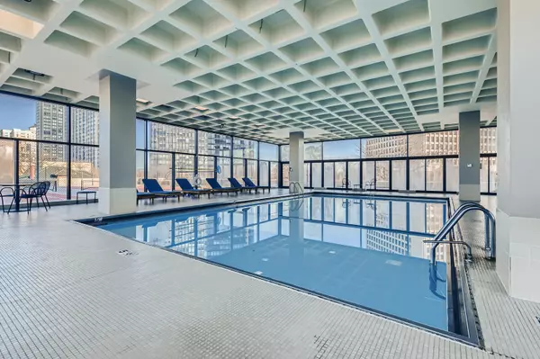 Chicago, IL 60640,5320 N Sheridan Road #2502