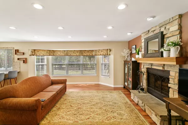 Aurora, IL 60506,67 Raven Drive