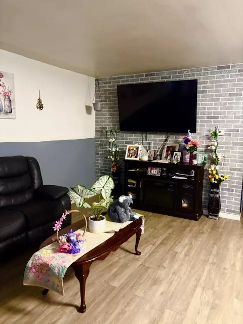 Harvey, IL 60426,106 W 157th Street