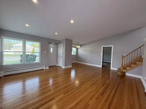 Morton Grove, IL 60053,5701 Emerson Street