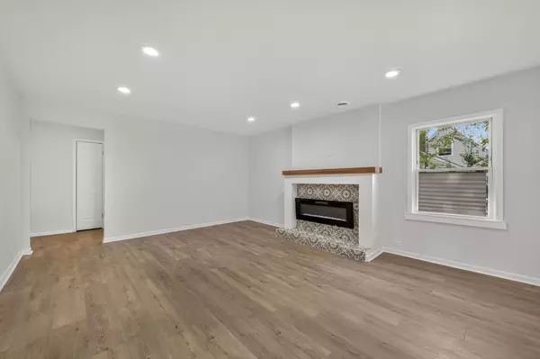 Markham, IL 60428,15823 S Saint Louis Avenue