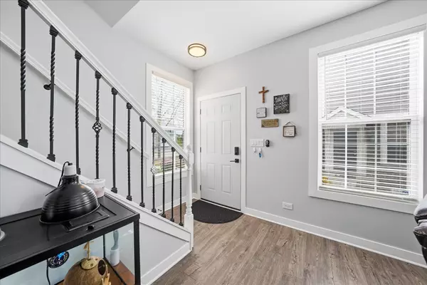 Oswego, IL 60543,571 Springbrook N Trail