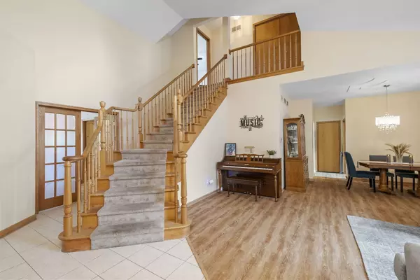 Palos Heights, IL 60463,9 Lake Katherine Drive