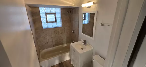 Cicero, IL 60804,3117 S Laramie Avenue #3N