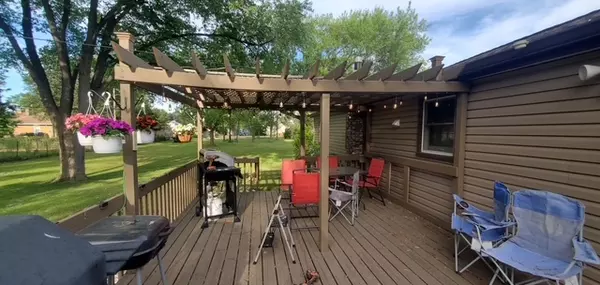 Antioch, IL 60002,22172 W Pineview Drive